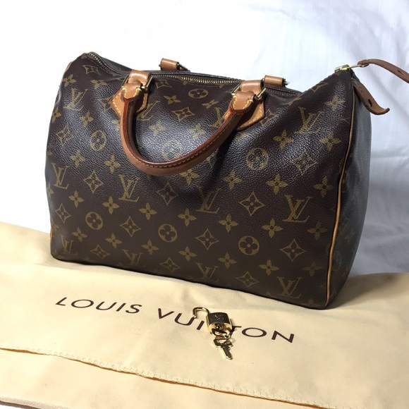 Louis Vuitton Speedy 30 monogram Authentic