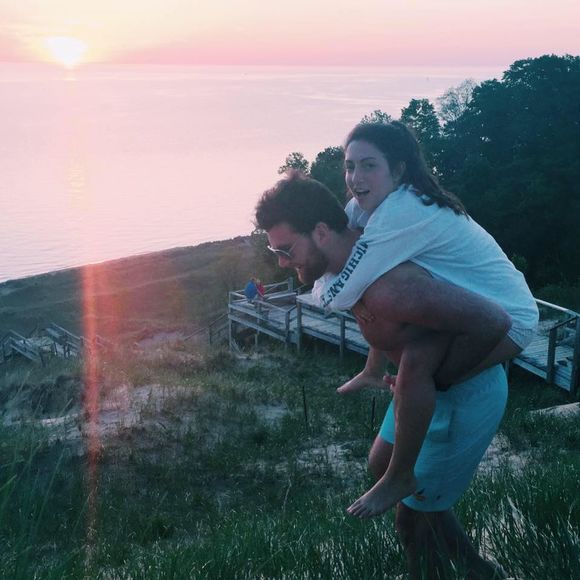 Meet your Posher, Sarah - Picture 1 of 1