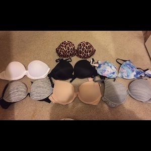 Seven 34A Victoria Secret Bras