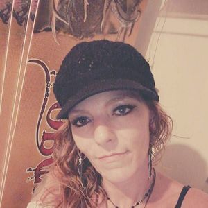 Meet your Posher, Christy