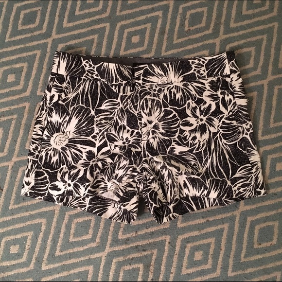 🌺Flower print shorts