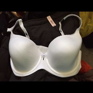 Victoria secret bra NEW size 34 DDD