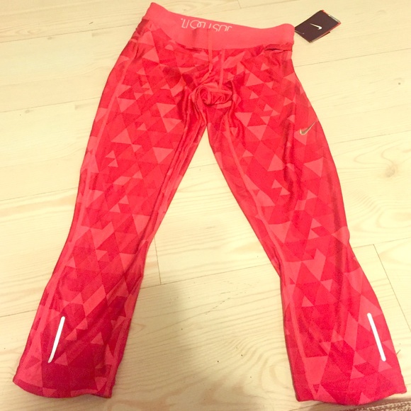 Nike Women's Dri-fit running capri's color: 601