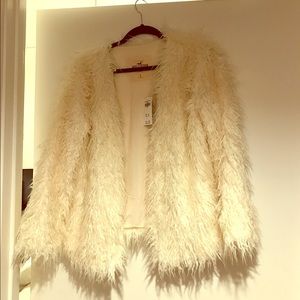 Hollister faux fur jacket cream