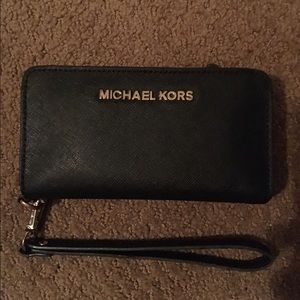 Michael Kors Wristlet