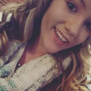 Meet your Posher, Abigail