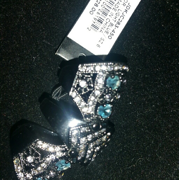 filigree armor ring bcbg - Picture 3 of 3