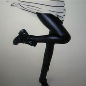 NEW ARRIVAL *BLACK FAUX LEATHER WOMEN LEGGINGS
