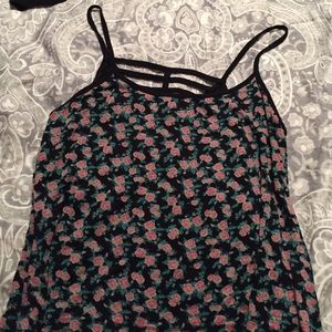 Flower design spaghetti strap shirt