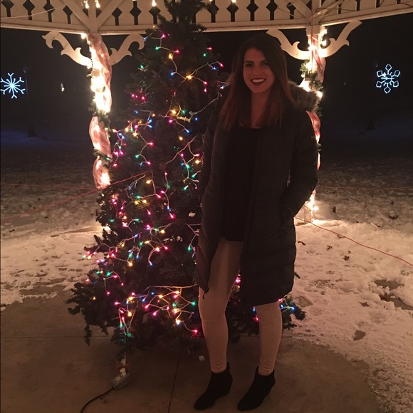Meet your posher, Kendra