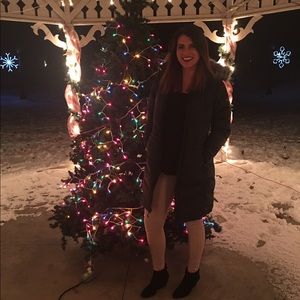 Meet your posher, Kendra