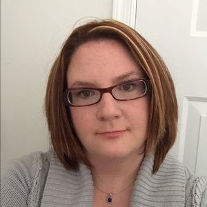 Meet your Posher, Leigh