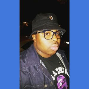 Meet your Posher, Travis