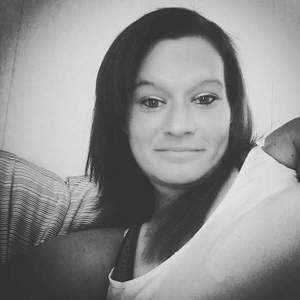 Meet your Posher, Holly