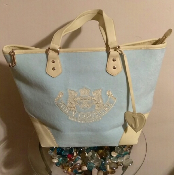 (SOLD)Juicy Couture Traveling Overnight Bag - Picture 1 of 3