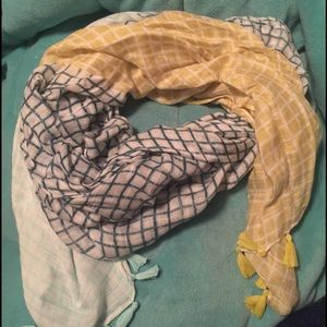 Tassel scarf with navy light blue and yellow!!
