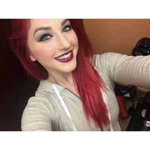 Meet your Posher, Leila