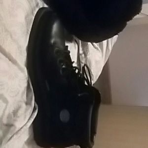 Size 8.5 women's steel toe boots