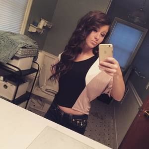 Meet your Posher, Abbey