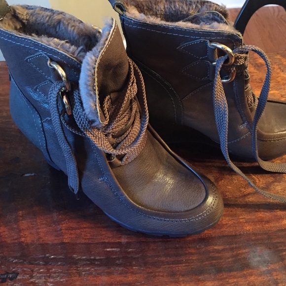 Guess boots. Size 9
