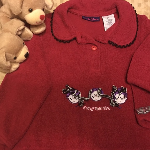 Girls sweater with lots of details