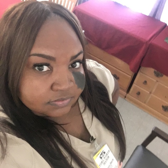 Meet your Posher, Cherry