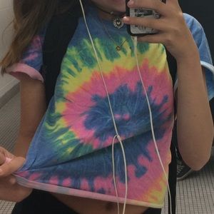 Cropped Tye Dye T-Shirt