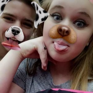 Meet your Posher, Abigail