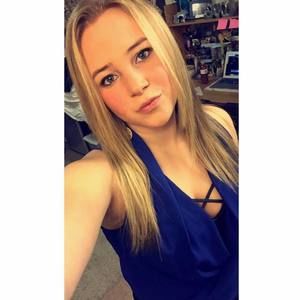 Meet your Posher, Alexis