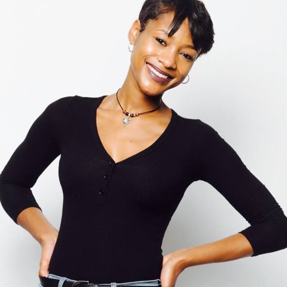 Meet your Posher, Lauren - Picture 1 of 1