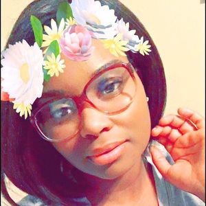 Meet your Posher, Sharetta