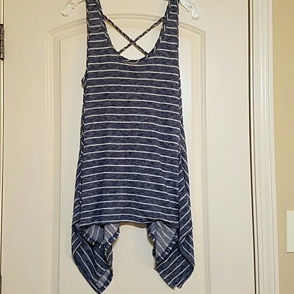 High/Low Side Tank Top - Picture 1 of 4