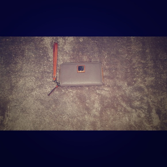 Dooney & Bourke Wristlet Color Elephant