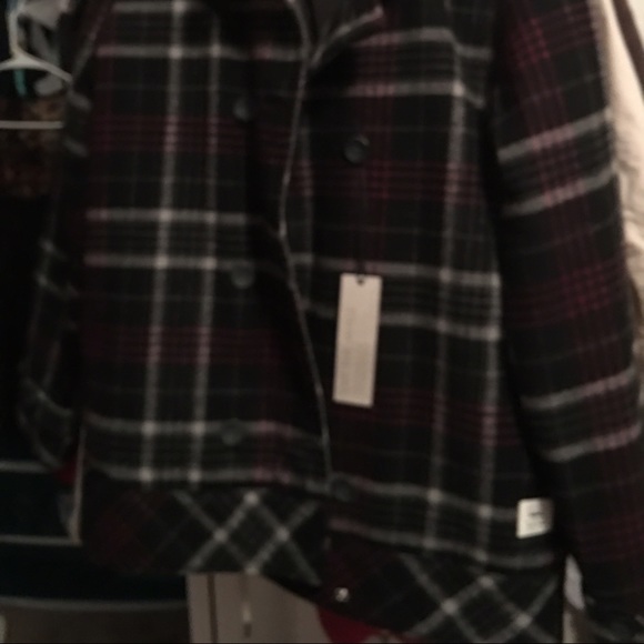 Vans jacket fits like a Small/Med - Picture 3 of 4