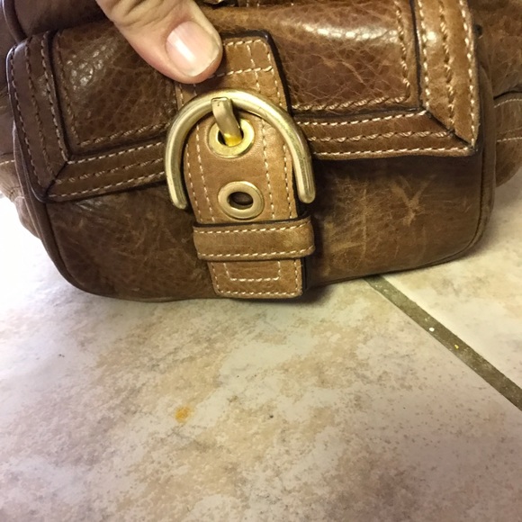 Coach - Picture 3 of 4