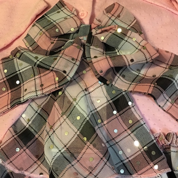 Special girls top with many special touches. - Picture 2 of 4