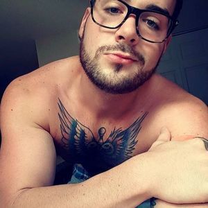 Meet your Posher, Casey