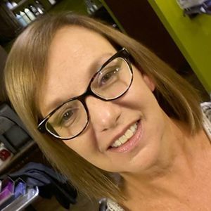 Meet your Posher, Suzanne