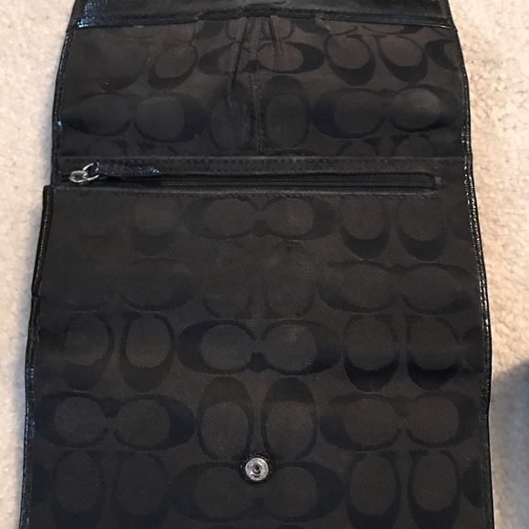 Black Coach Wallet - Picture 3 of 3