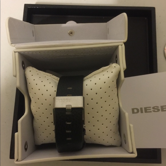 New Diesel watch. - Picture 4 of 5