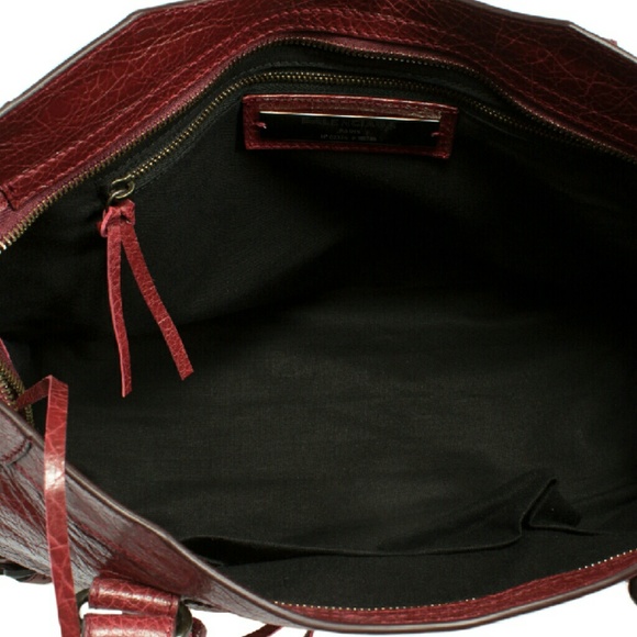 Balenciaga Classic City Leather Bag | Rouge Cerise - Picture 3 of 4