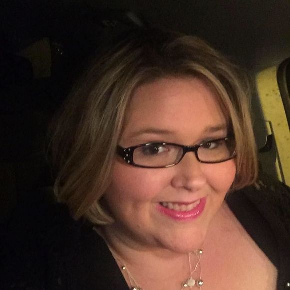 Meet your Posher, Chelsea - Picture 2 of 3