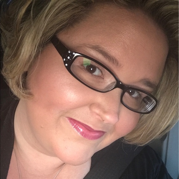 Meet your Posher, Chelsea - Picture 3 of 3