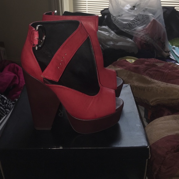 Michael Antonio worn once !