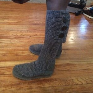 UGG TALL GRAY KNIT