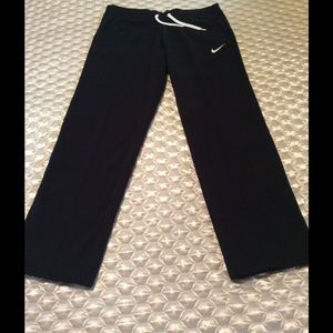 Brand new, never worn Nike sweat pants