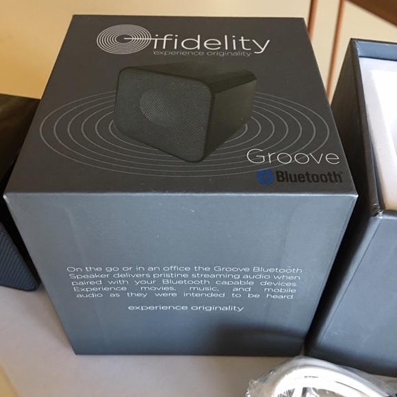 Bluetooth Speaker - image 3