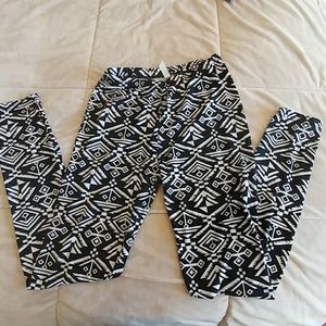 Seamless leggings black and white