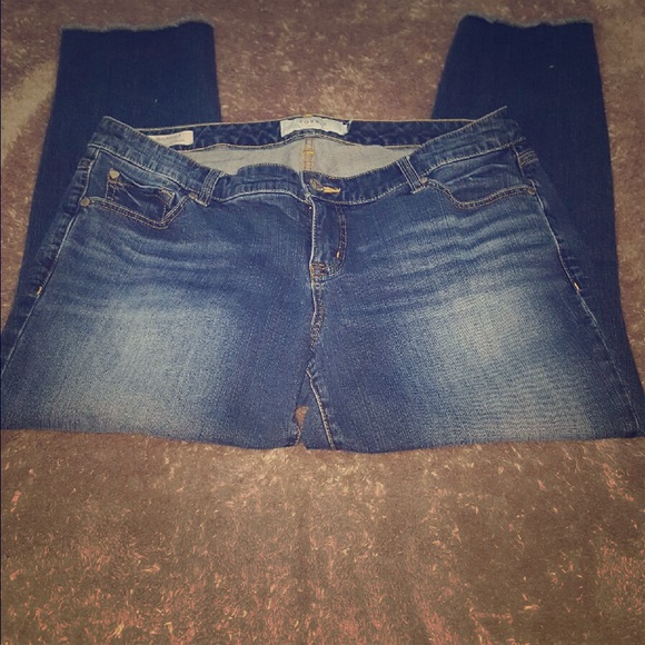 Size 14 Torrid Boyfriend frayed cropped 👖