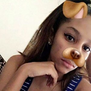 Meet your Posher, Sierra